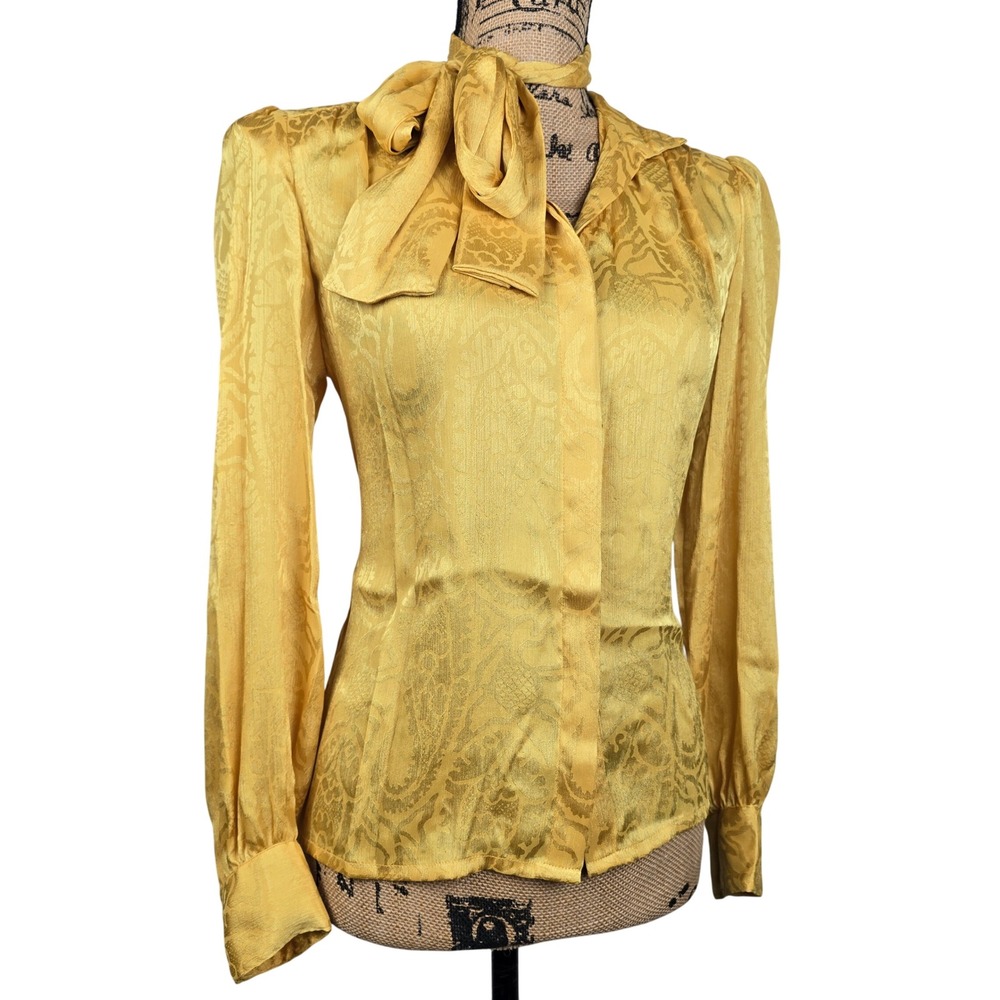 La Chine Classic Galinda Wang Vtg.‎ Mustard Yellow Paisley Jacquard Bow Blouse 4